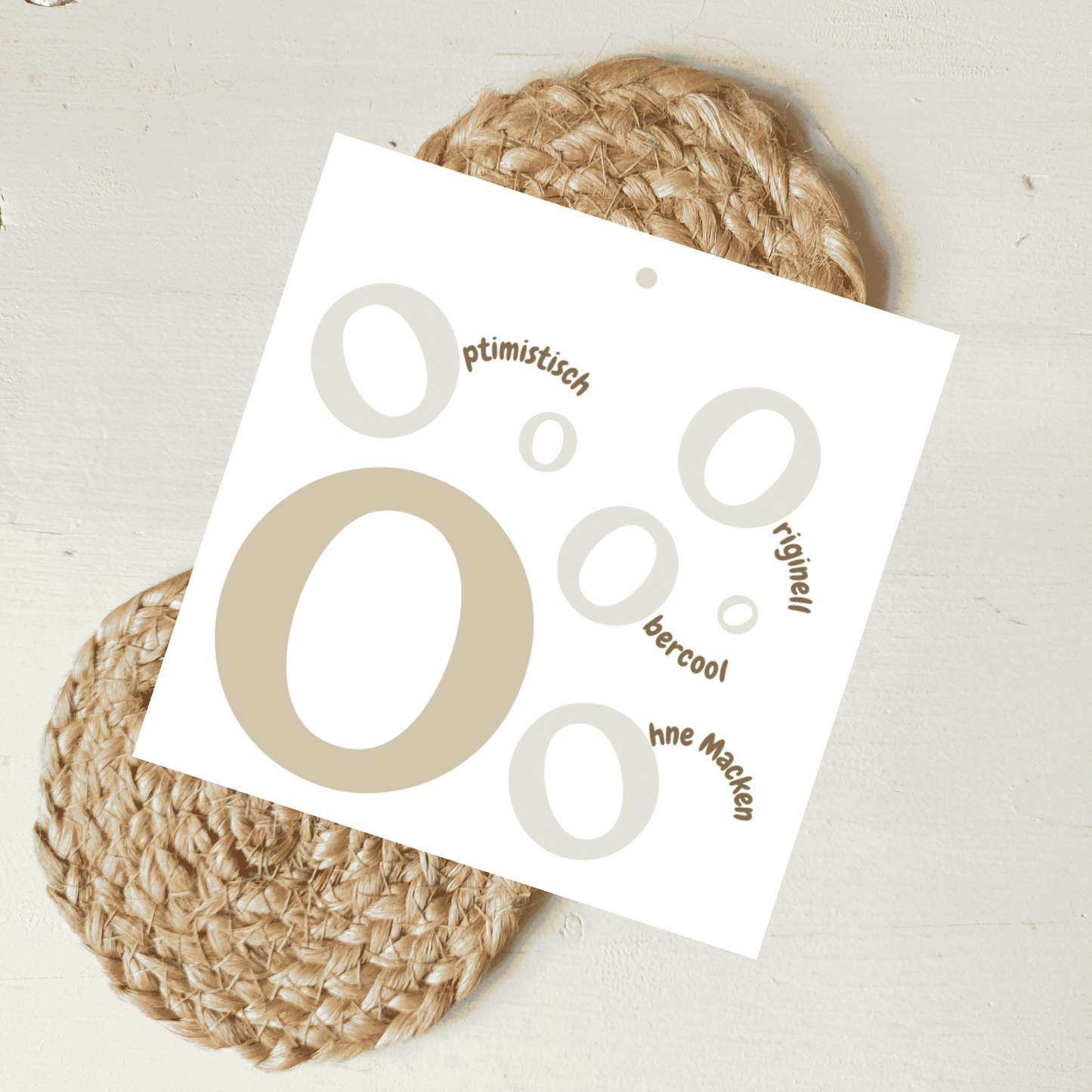 Geschenkanhänger Komplimente Buchstabe O aus hochwertigem Karton von foodigence