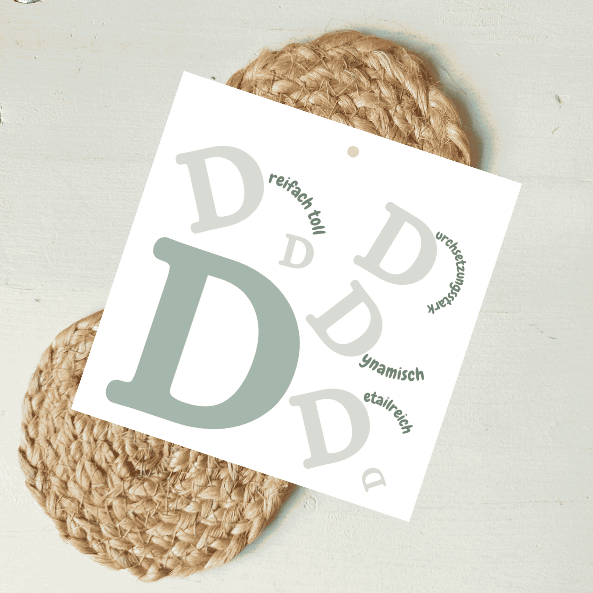 Geschenkanhänger Komplimente Buchstabe D aus hochwertigem Karton von foodigence