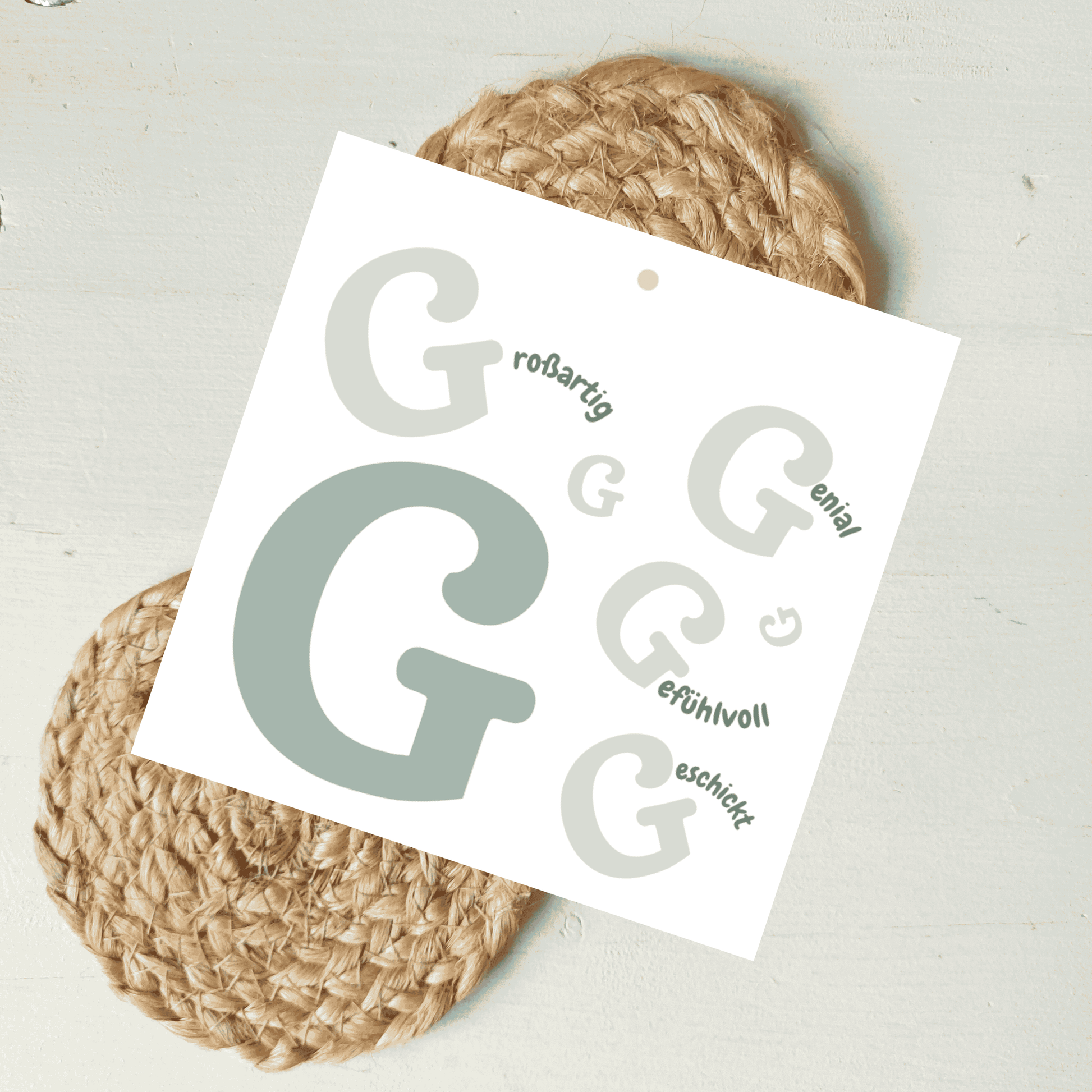 Geschenkanhänger Komplimente Buchstabe G aus hochwertigem Karton von foodigence