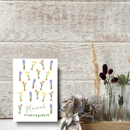 Frühlingsduft Klappkartein angelehnt an eine Wand