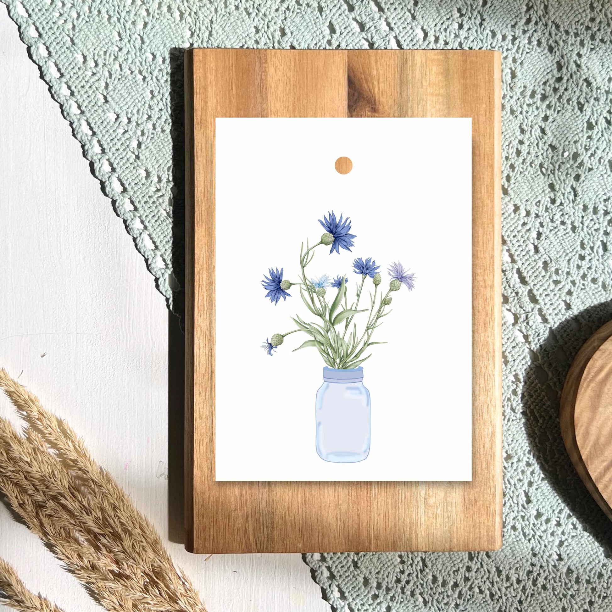 Geschenkanhänger aus Papier mit Kotnblumen in Vase ohne Text von foodigence