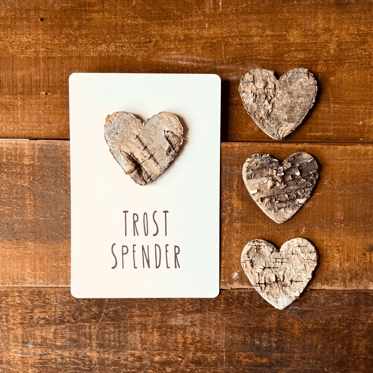 Postkarte mit Birkenherz "Trostspender" Mockup braun