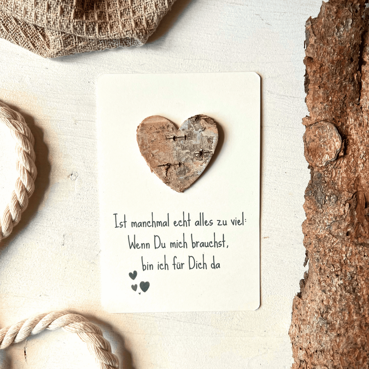 Postkarte mit Birkenherz "(...) bin für dich da" dekoriert