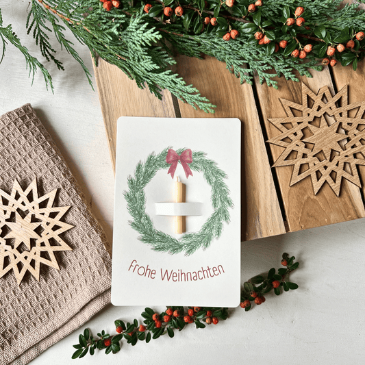 weihnachtliche Postkarten von foodigence mit echten Bienenwachskerzen zum Verschenken in der Weihnachtszeit "frohe Weihnachten" mit Weihnachtsschmuck