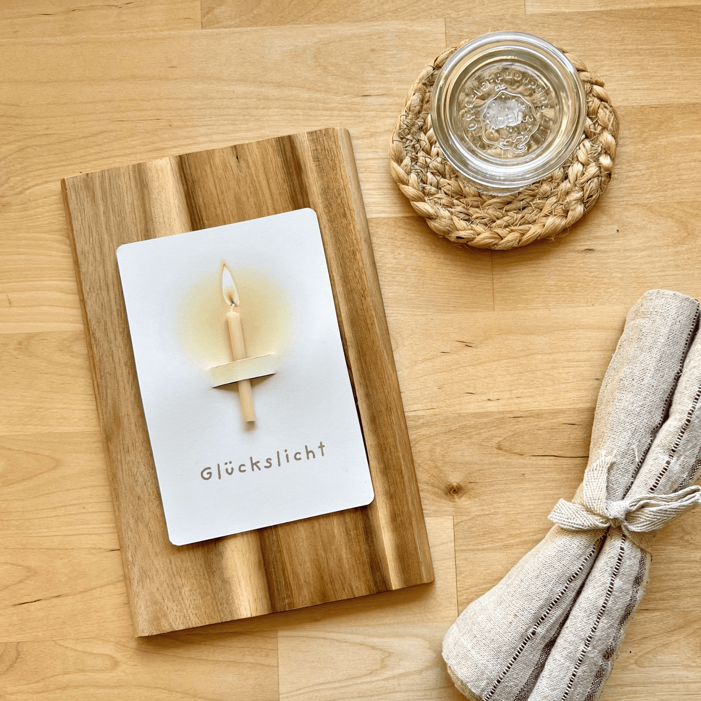 Postkarte mit Bienenwachskerze " Glückslicht" 